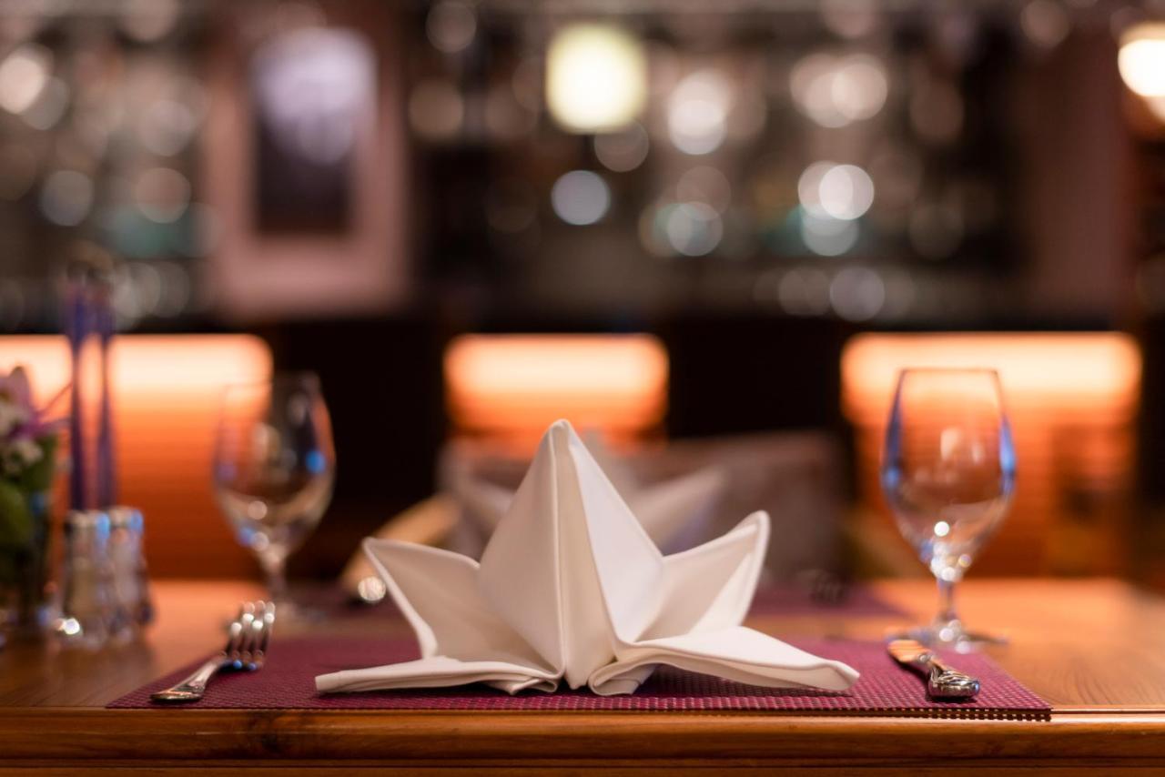 The Empress Premier Chiang Mai - Sha Extra Plus Bagian luar foto A folded napkin