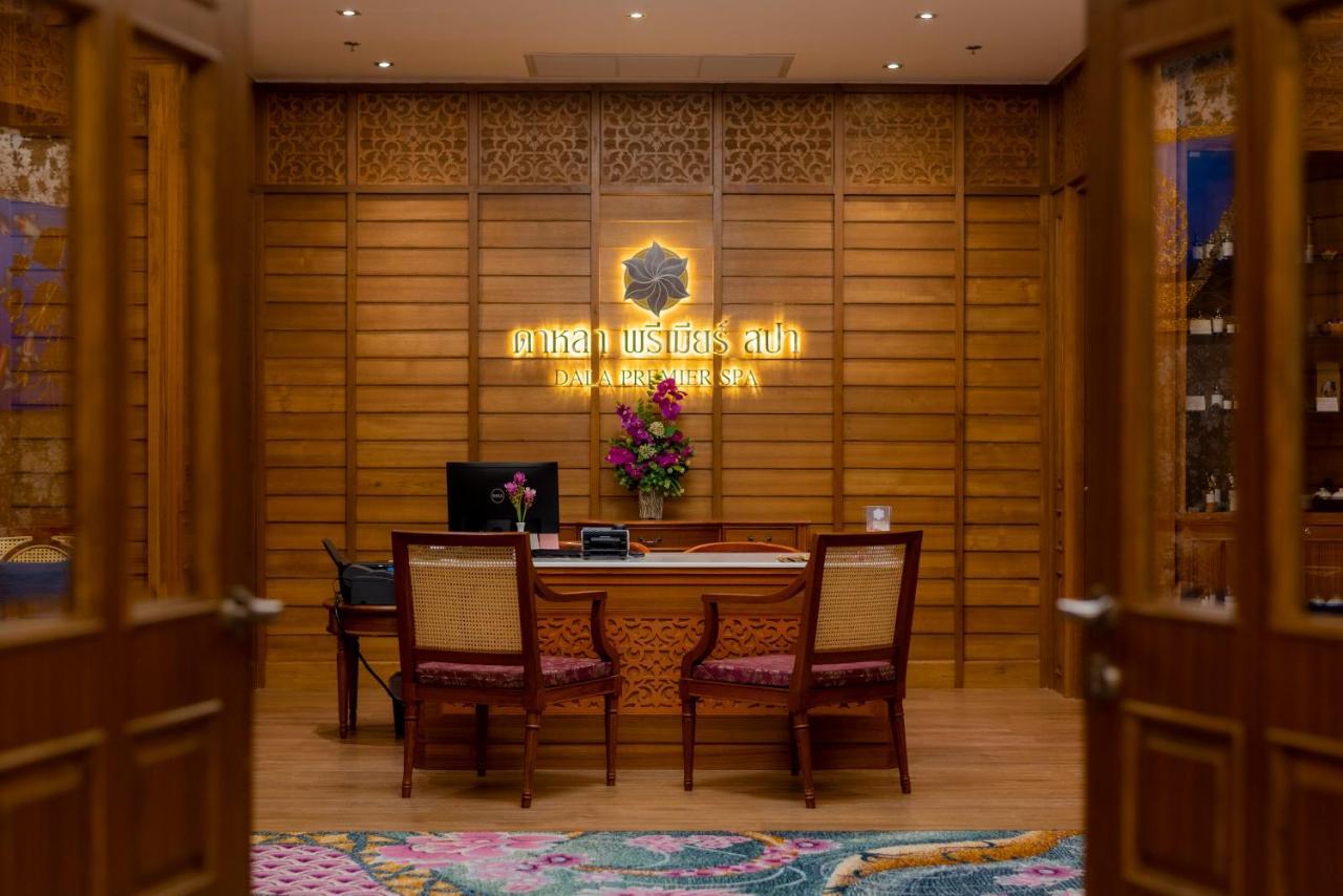 The Empress Premier Chiang Mai - Sha Extra Plus Bagian luar foto The reception area of the hotel