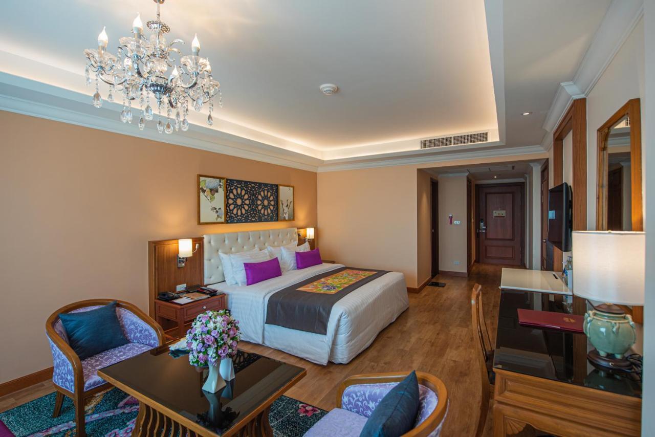 The Empress Premier Chiang Mai - Sha Extra Plus Bagian luar foto Deluxe Room